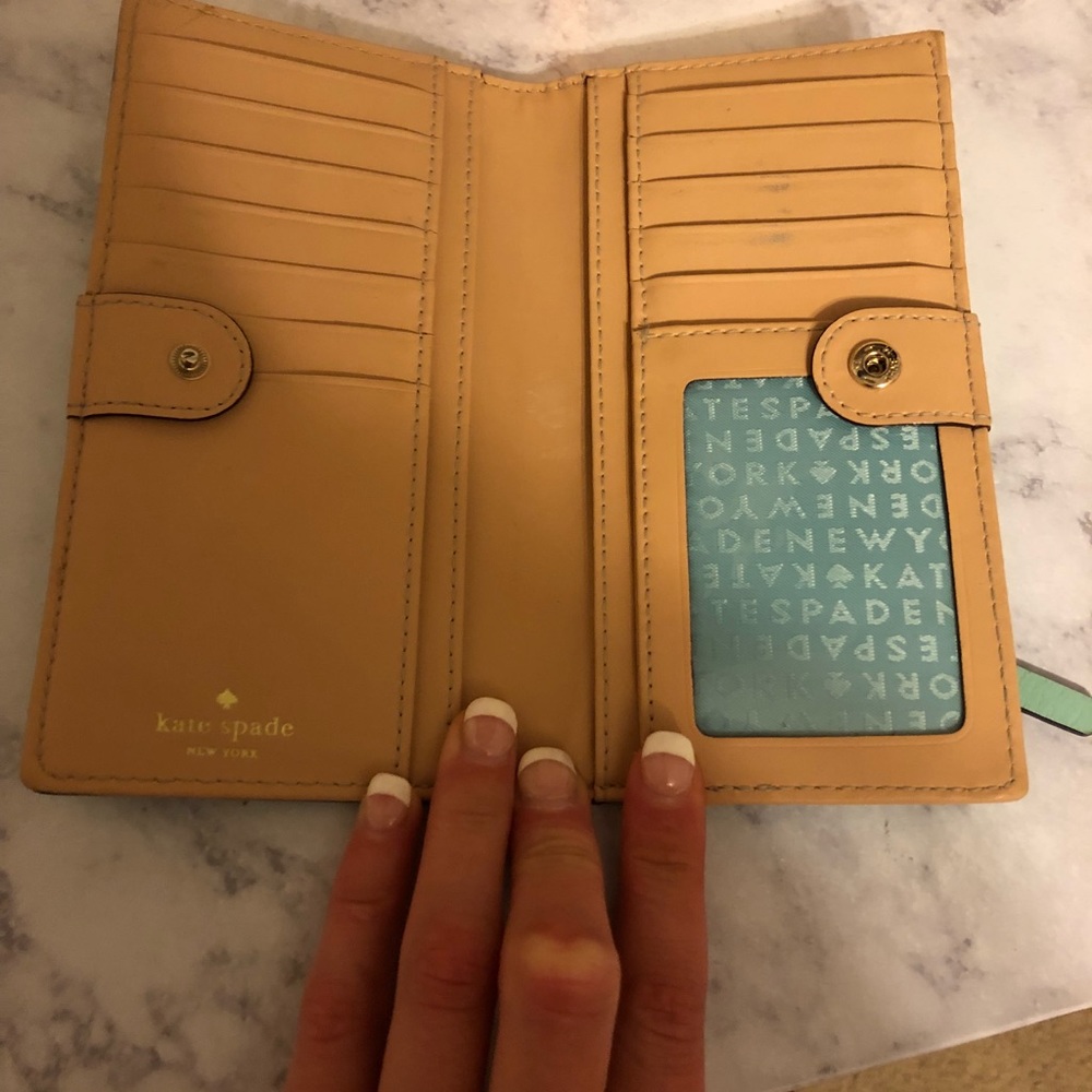 Kate Spade Wallet - Picture 2 of 3
